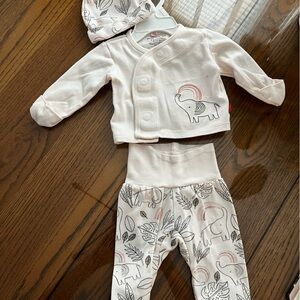 Like new pink magnetic me top, bottom and hat